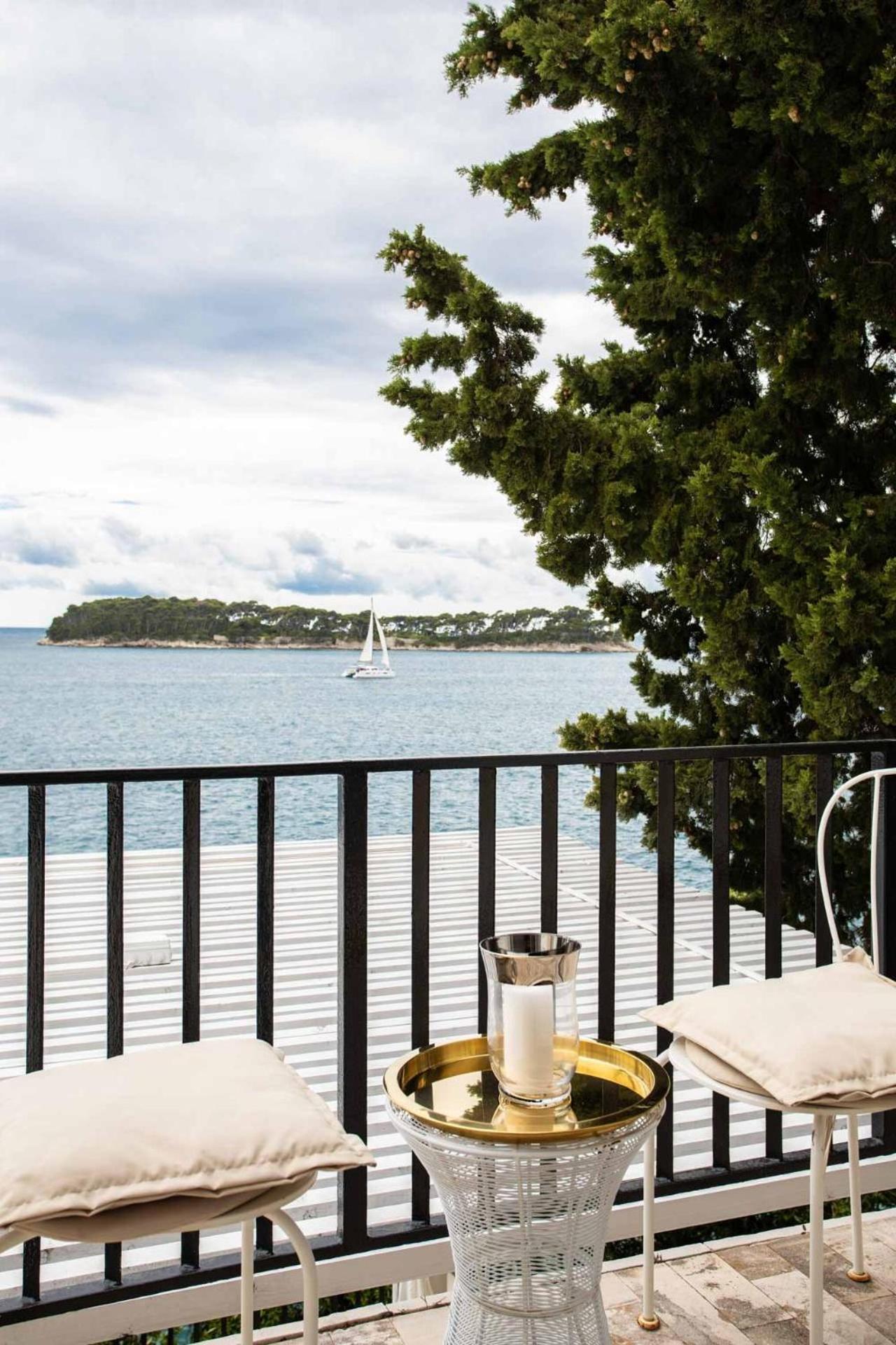 Elegant Lozica 4 Bedrooms Palazio Seafront Beautiful Infinity Pool * Dubrovnik