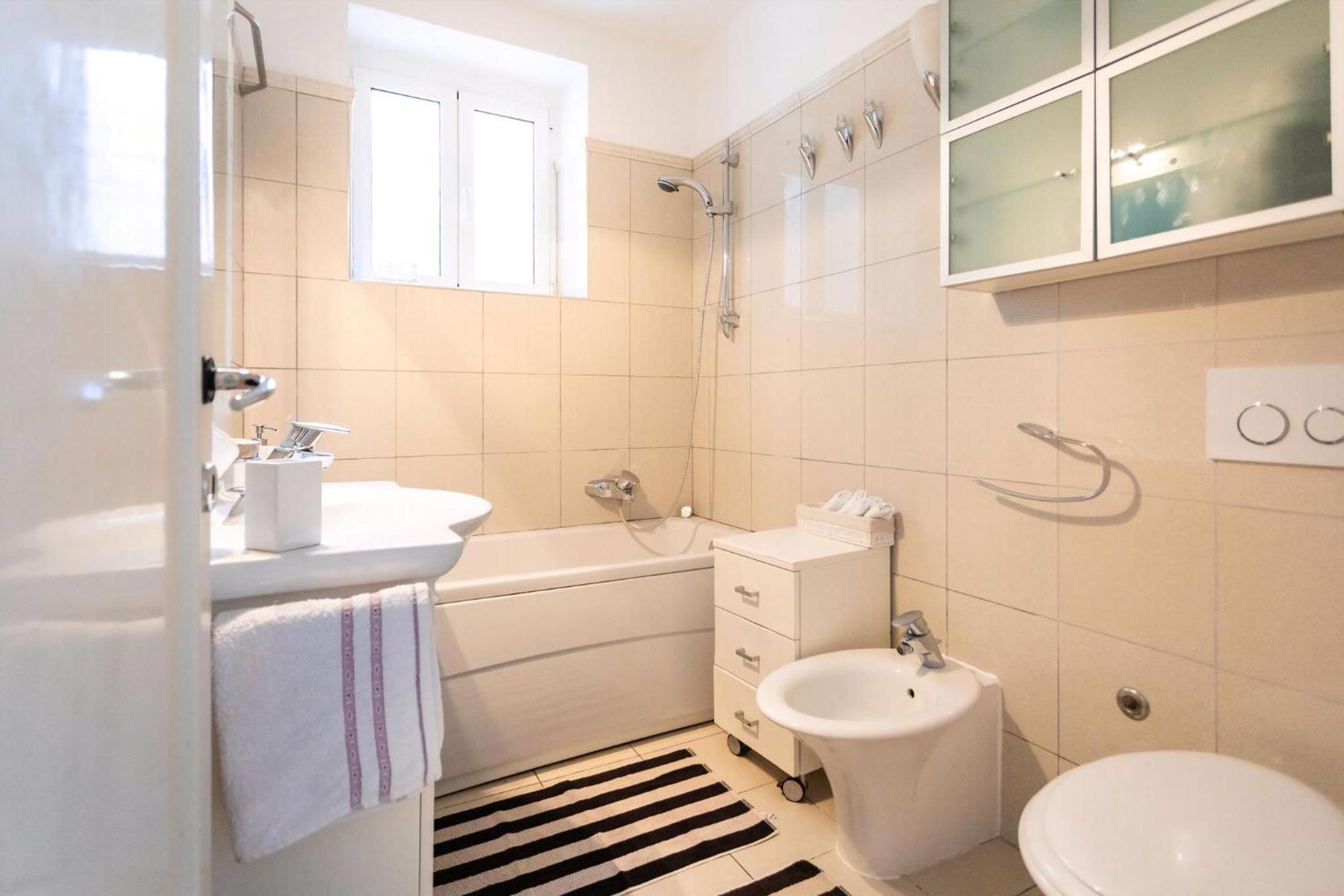 Elegant Lozica 4 Bedrooms Palazio Seafront Beautiful Infinity Pool Villa Dubrovnik