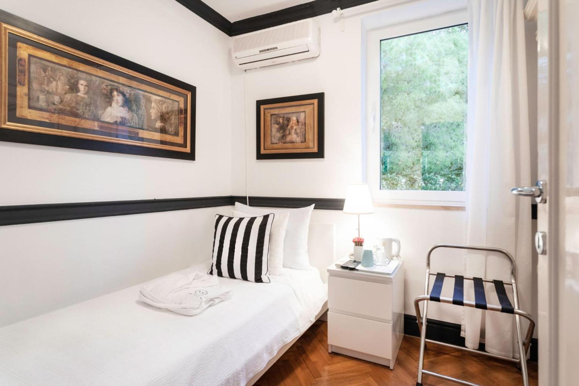 Elegant Lozica 4 Bedrooms Palazio Seafront Beautiful Infinity Pool * Dubrovnik